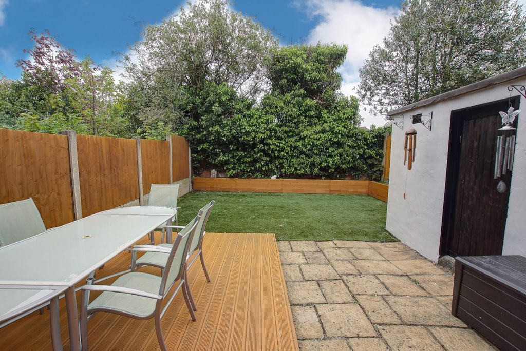 Property photo 3 of 20 20. Garden