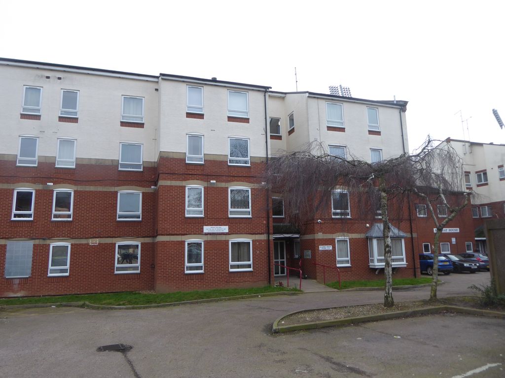 Property photo 1 of 7 Front Of Block