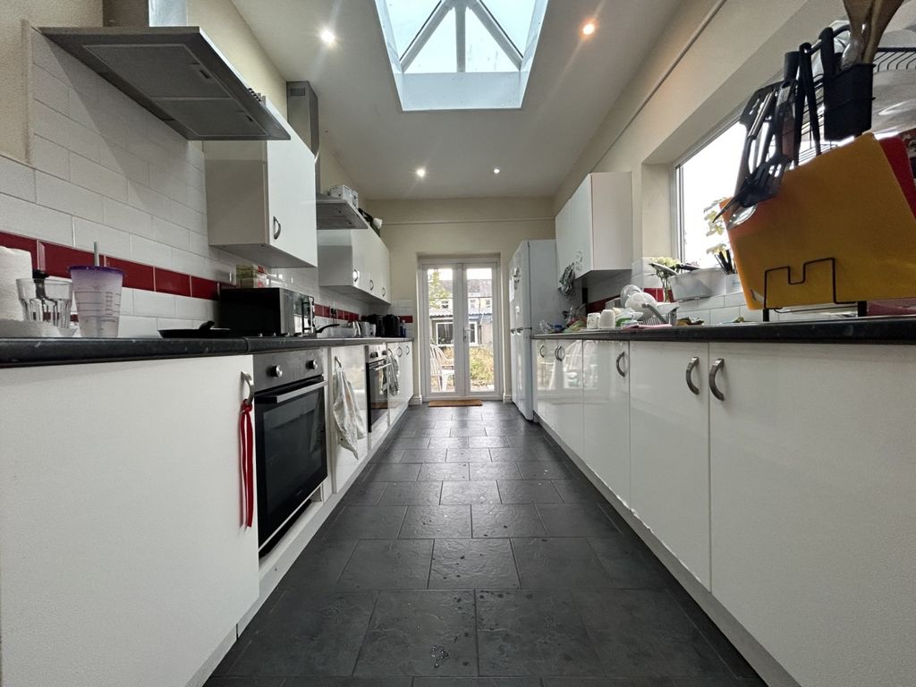 Property photo 2 of 10 Thumbnail_Img_3745