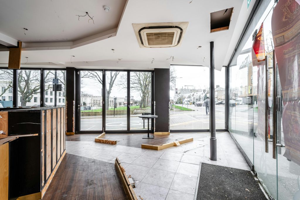 Property photo 2 of 15 Forest Rd 637A - 3.Jpg