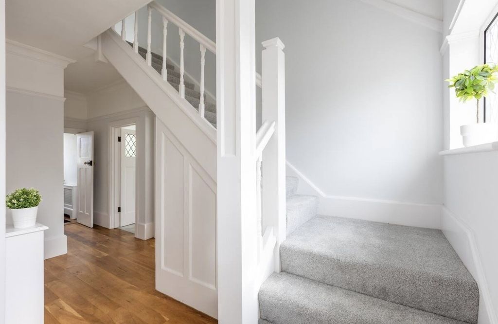 Additional image 10 of 4 bed detached house for saleSouthcliff Park, Clacton-On-Sea CO15