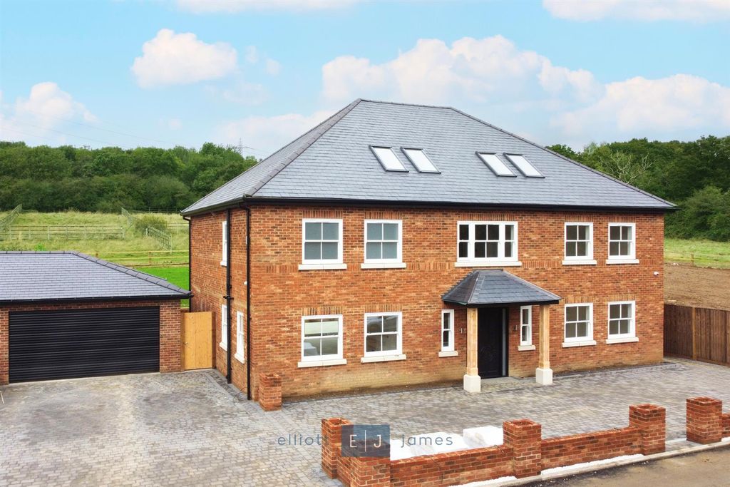 Property photo 1 of 54