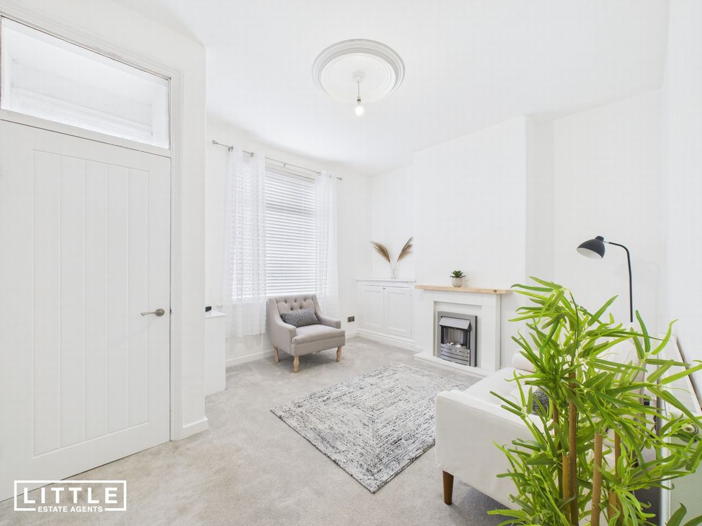 Property photo 2 of 14 Photo 2