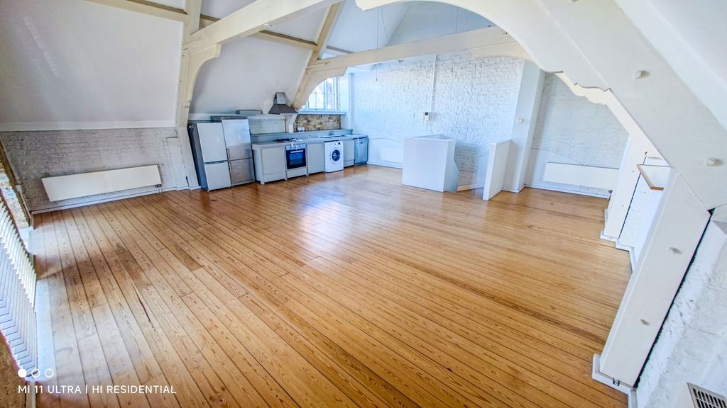 Property photo 3 of 17 Img_20250130_110923