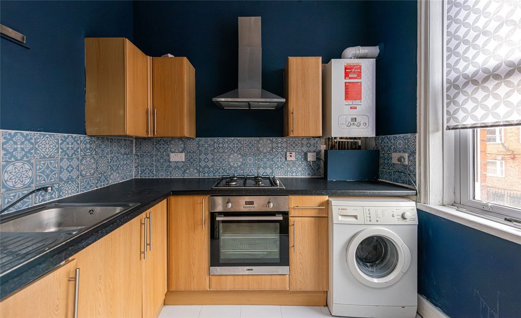 Property photo 2 of 7 Picture No. 27