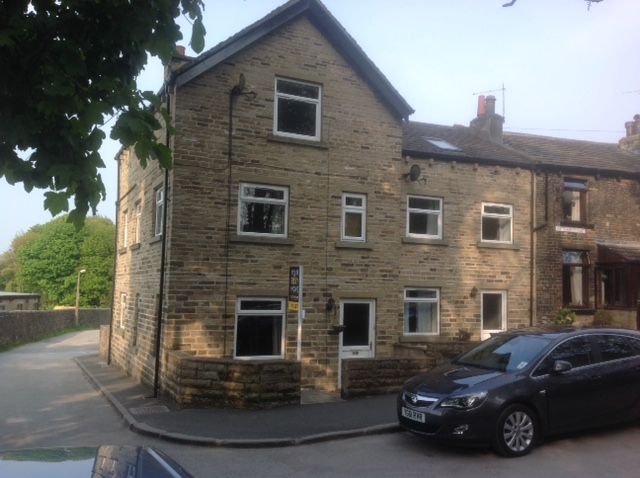 Property photo 1 of 3 Frontage