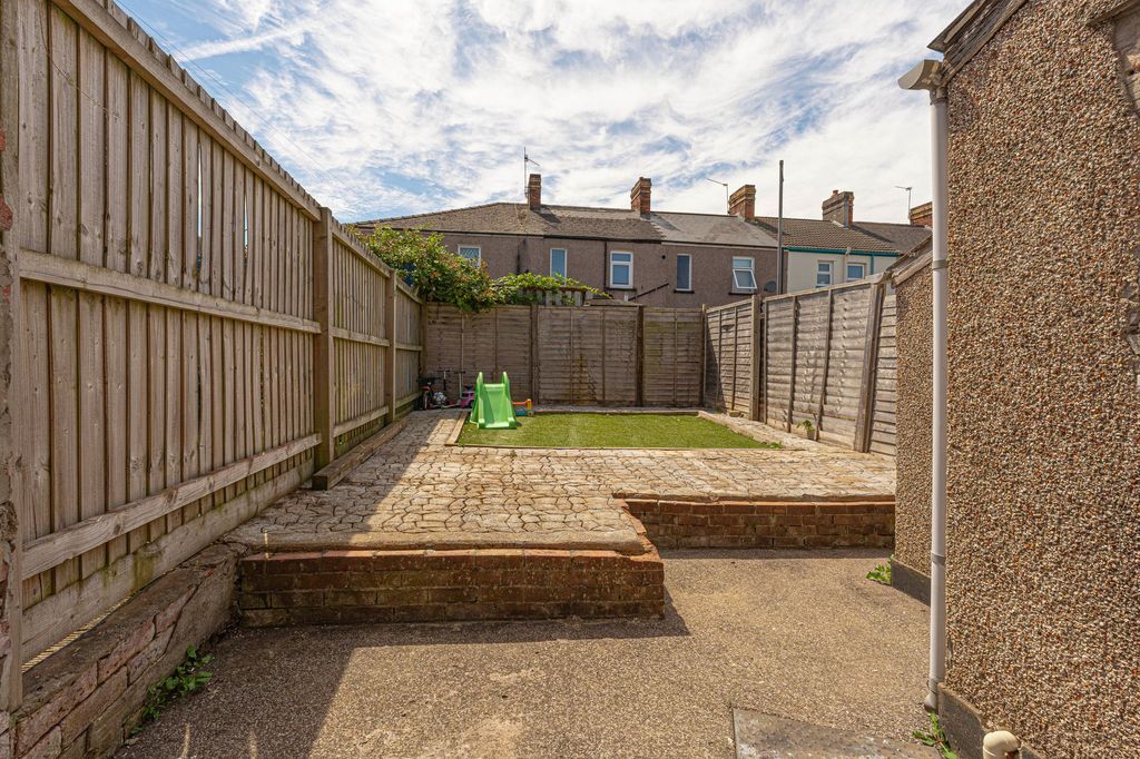 Property photo 3 of 13