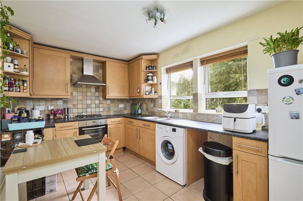 Property photo 3 of 14 Breakfast Kitchen