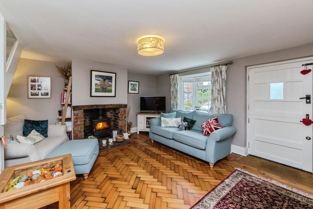 Property photo 2 of 16 Photo