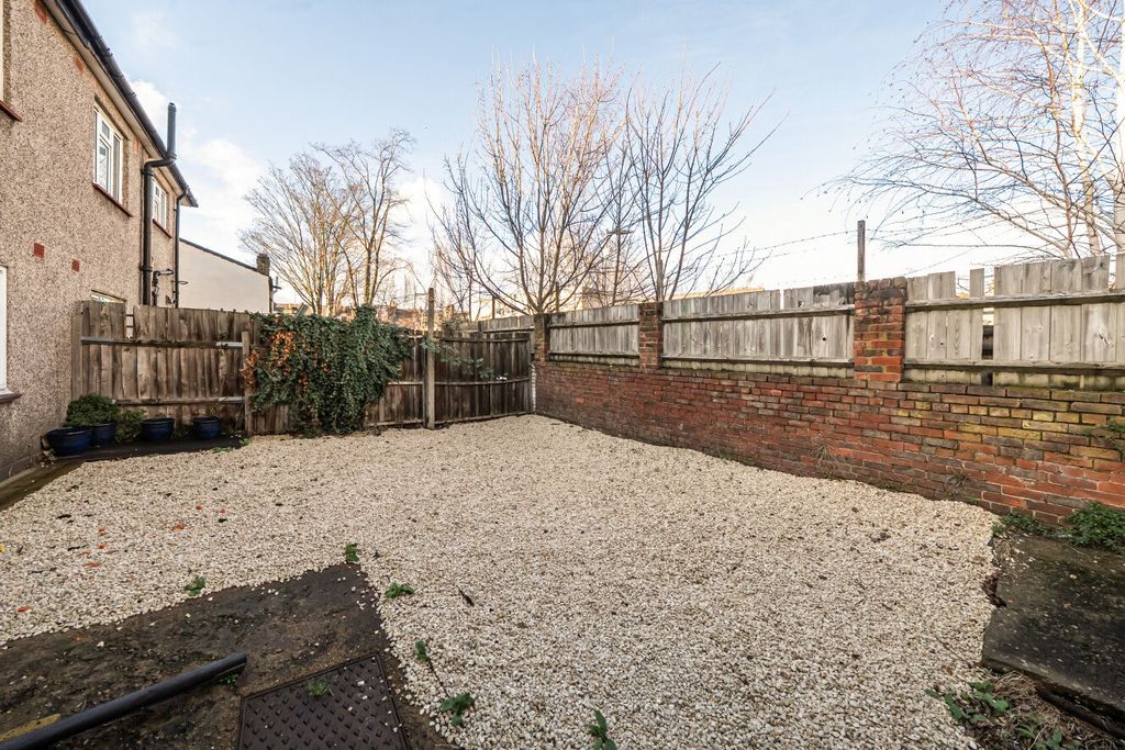 Property photo 2 of 17 Picture 2