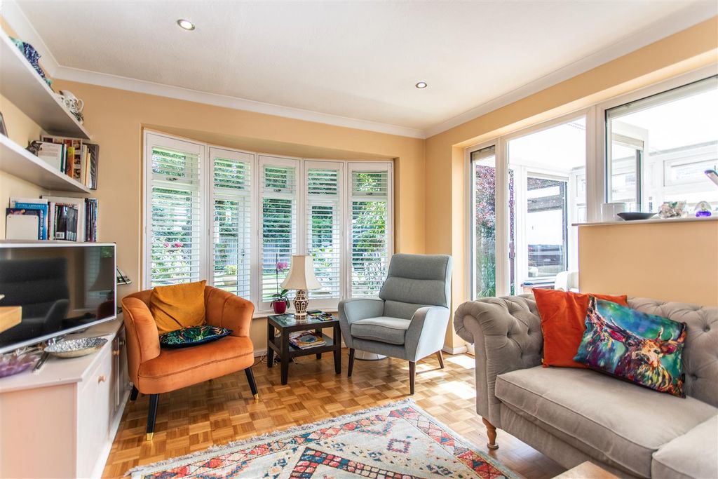 Property photo 3 of 21