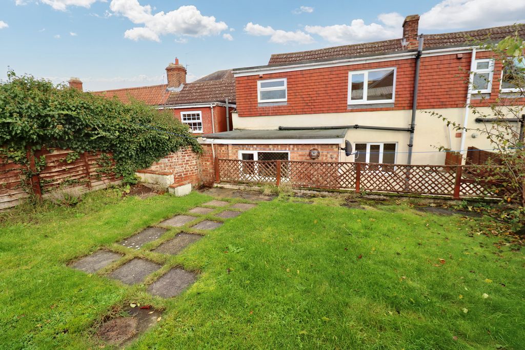 Property photo 1 of 11
