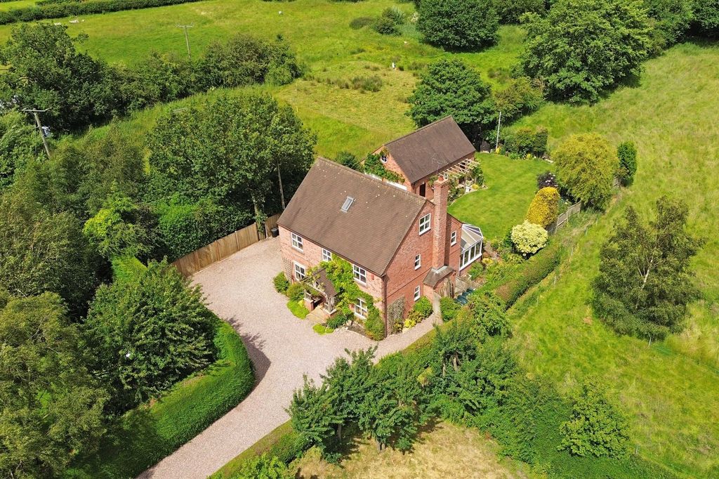 Property photo 1 of 33