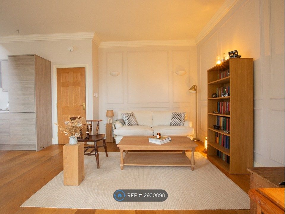 Property photo 2 of 19 Living Room From The Back Entrance