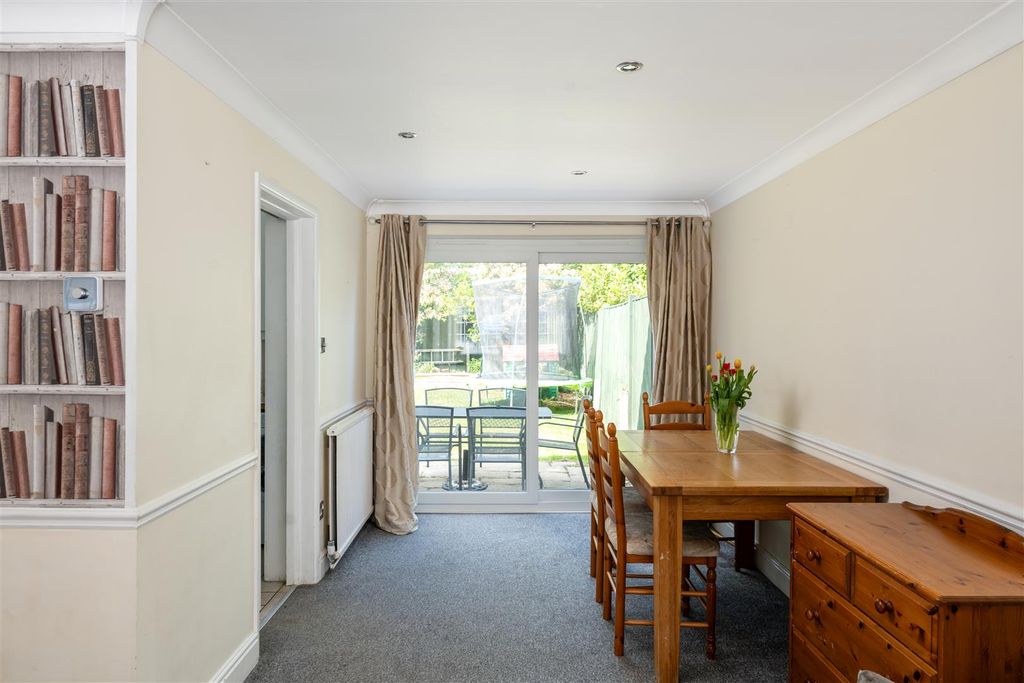 Property photo 3 of 19 19 Hazel Way Internals15.Jpg