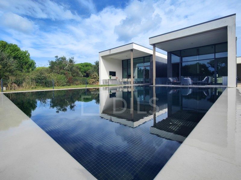 Property photo 1 of 71