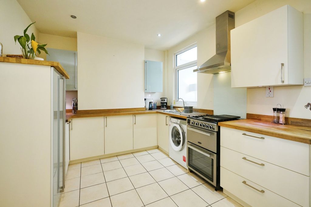 Property photo 3 of 17 Photography