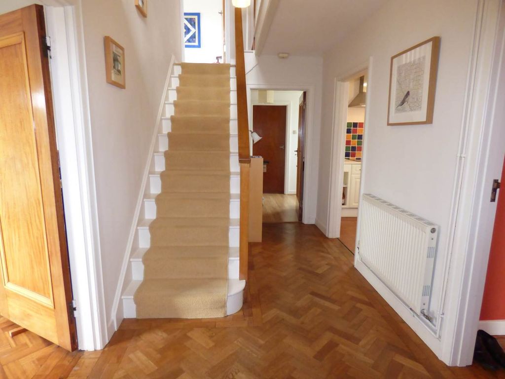 Property photo 3 of 12 Hallway