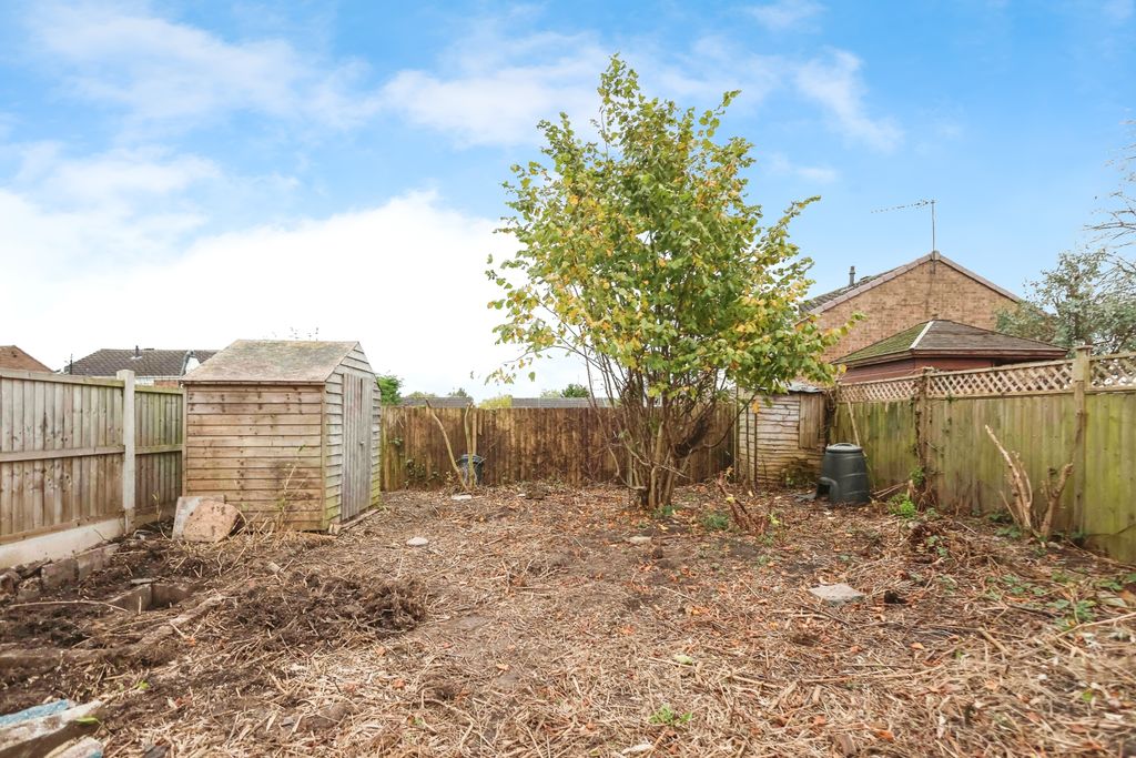 Property photo 3 of 19 8Petersfielddrivepetersfielddrivedroitwichwr97Ar-42