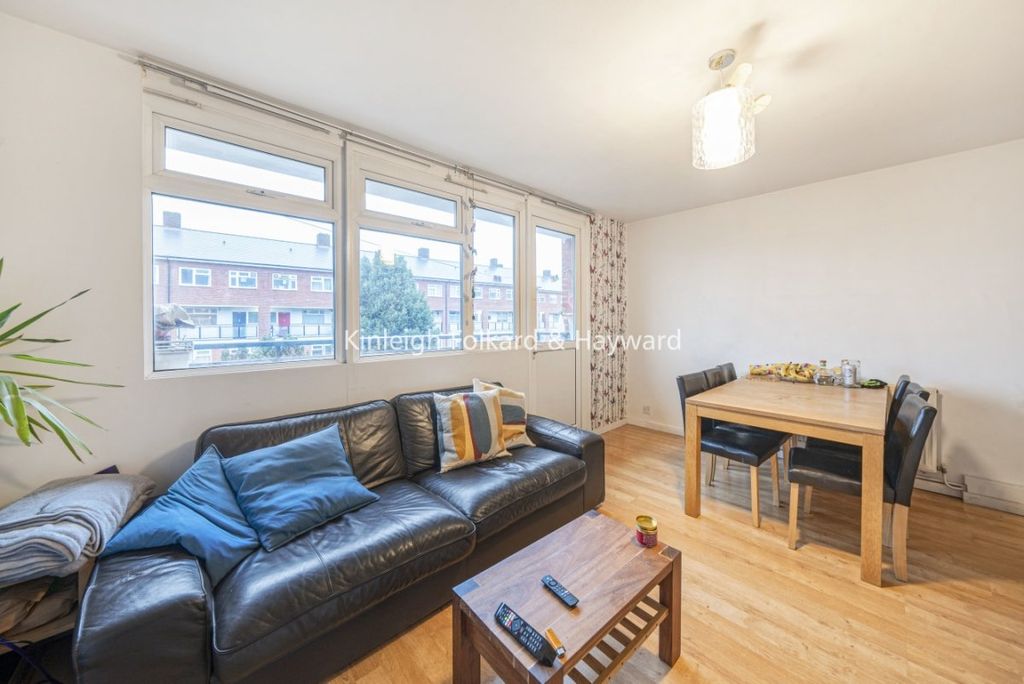 Property photo 2 of 9 89228Bfb-0098-463E-8