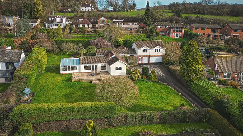 Property photo 1 of 41