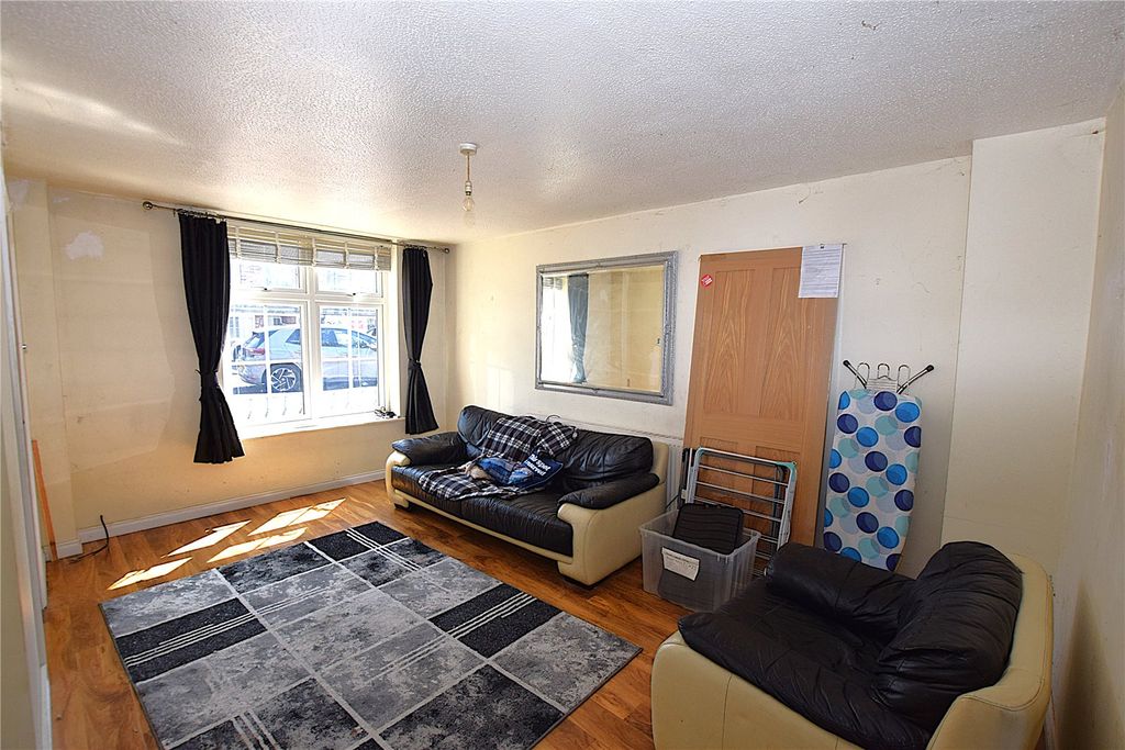 Property photo 2 of 7 Picture No. 04