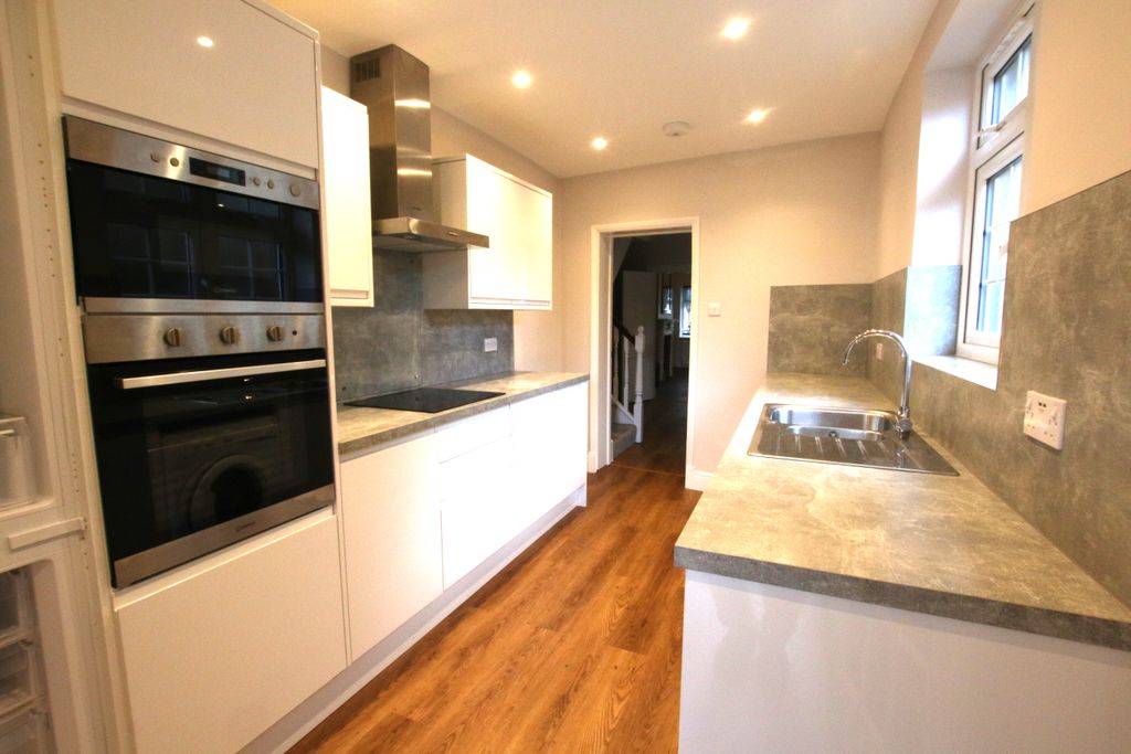 Property photo 2 of 12 Img_1466