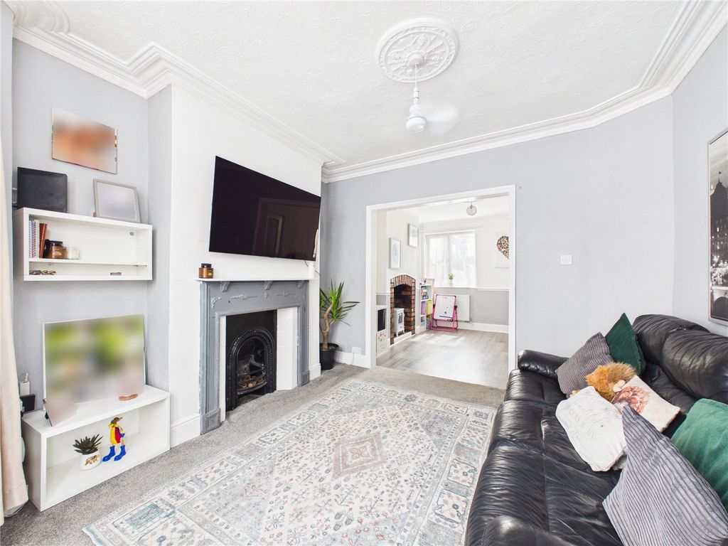 Property photo 3 of 16 Picture No. 10
