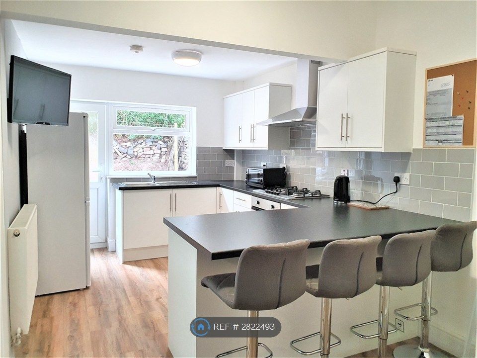 Property photo 2 of 3