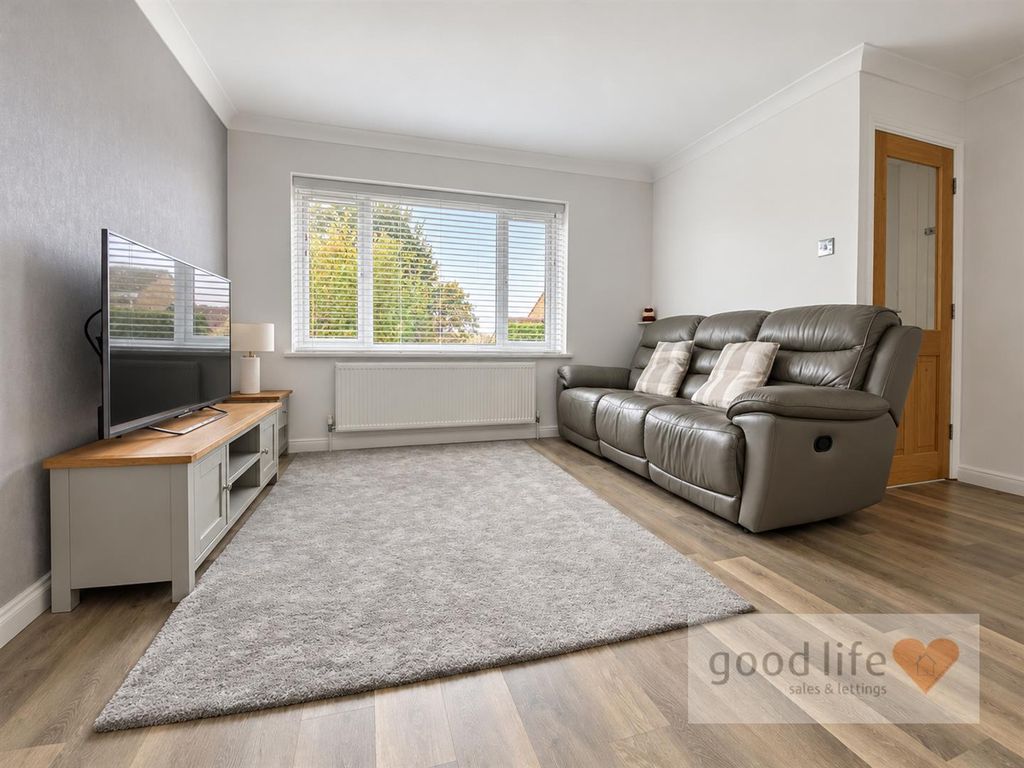 Property photo 3 of 19 20261023_141013650_Ios57 Maling Park.Jpg