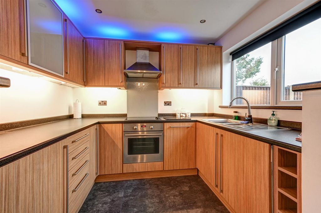 Property photo 3 of 14 Slqbetno4Kwiwd-3Uu-5Aq.Jpg