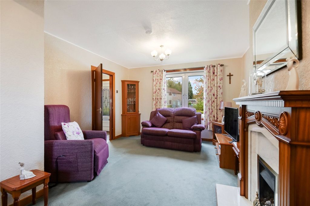 Property photo 3 of 22 Picture No. 18