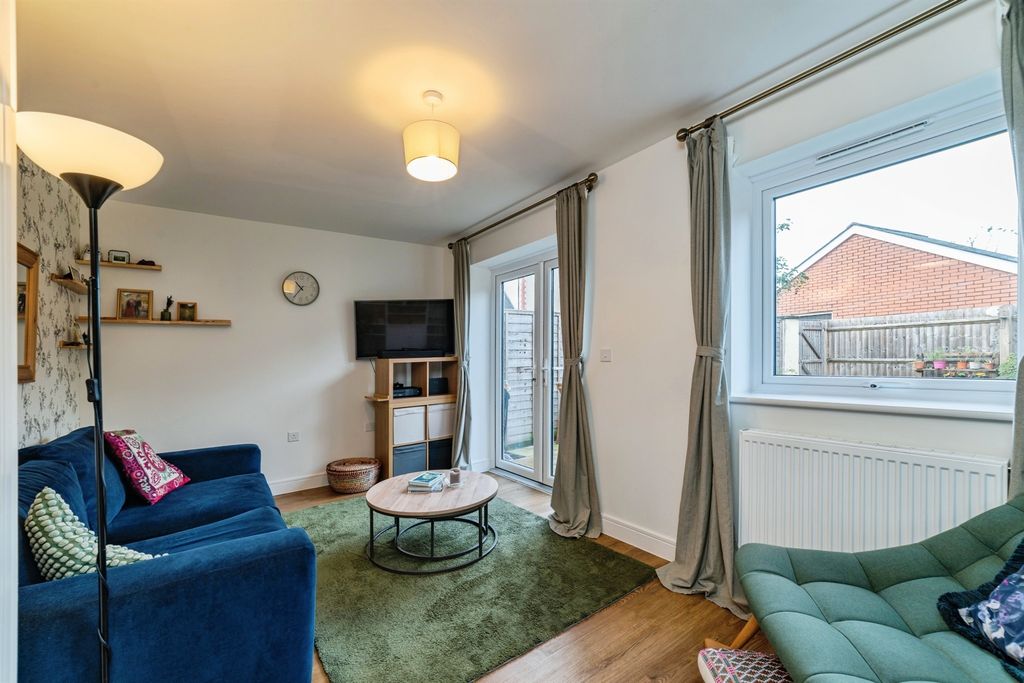 Property photo 2 of 17