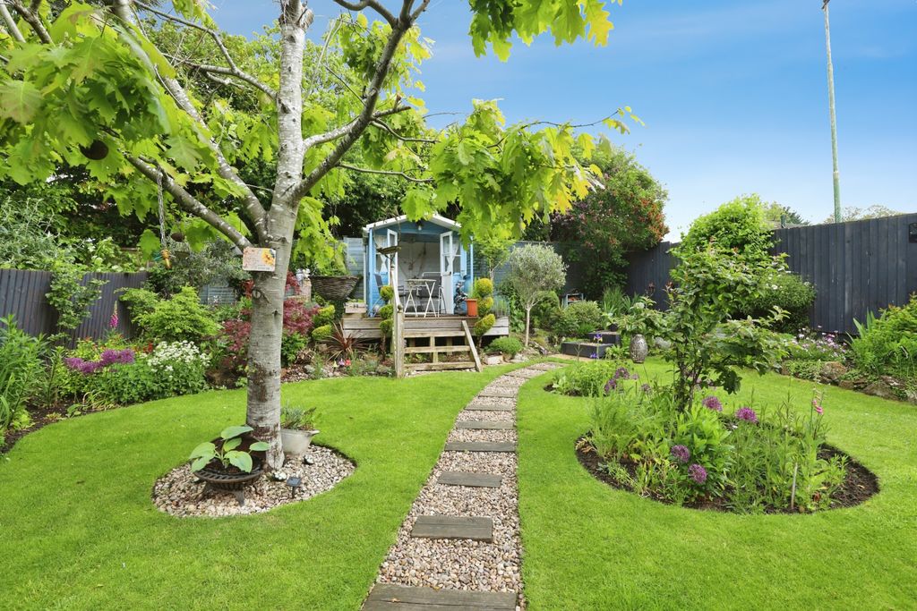 Property photo 1 of 22