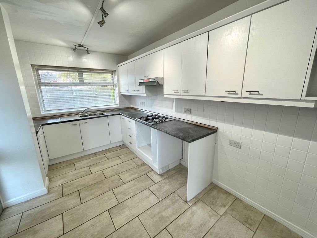 Property photo 2 of 18 Image