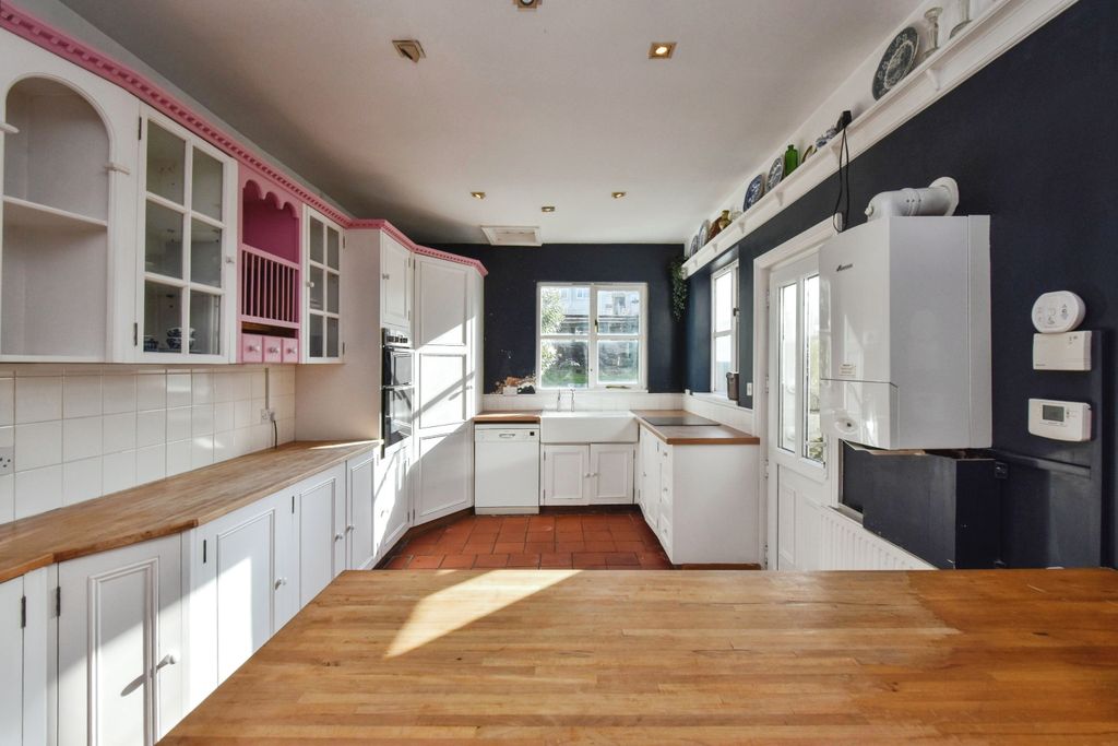 Property photo 1 of 17 Photography