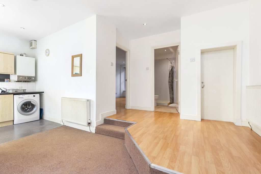 Property photo 3 of 10 Property Image 3