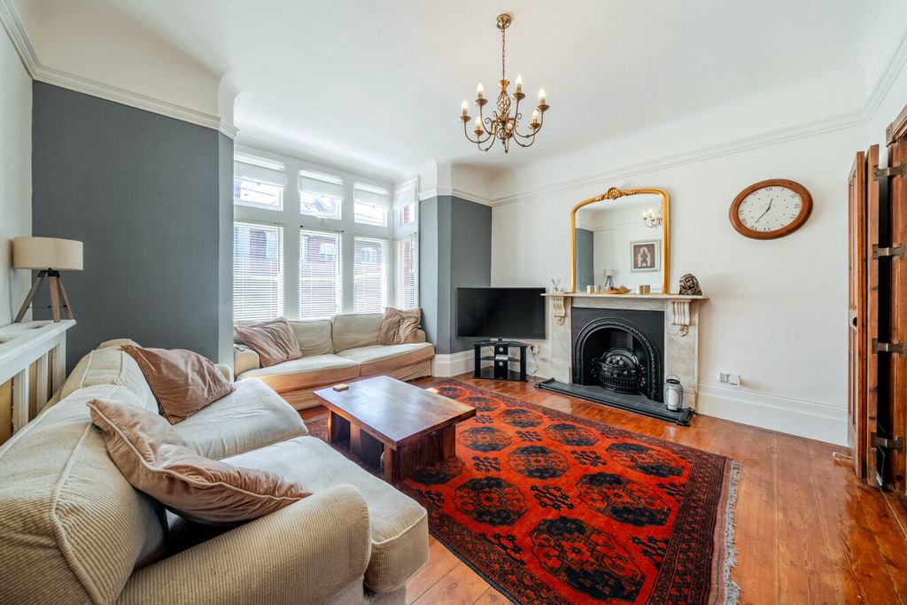 Property photo 2 of 16 1-6A6A0E9c7483F-1...