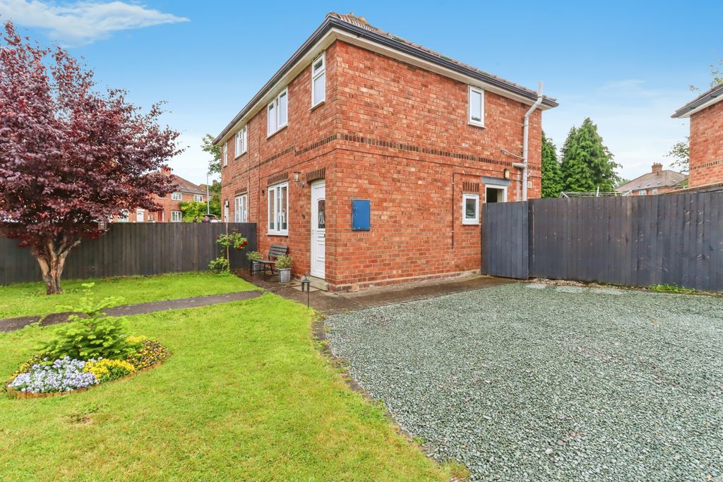 Property photo 2 of 15