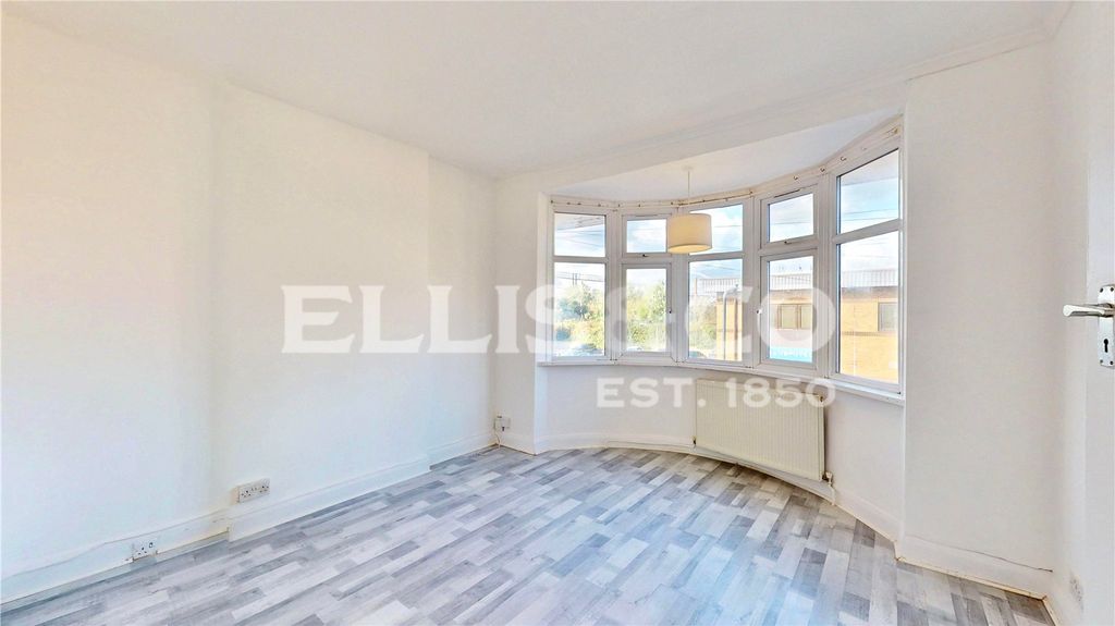 Property photo 3 of 15 Picture No. 10