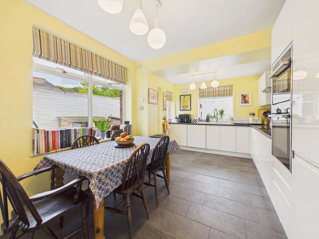 Property photo 3 of 13 Dining Kitchen