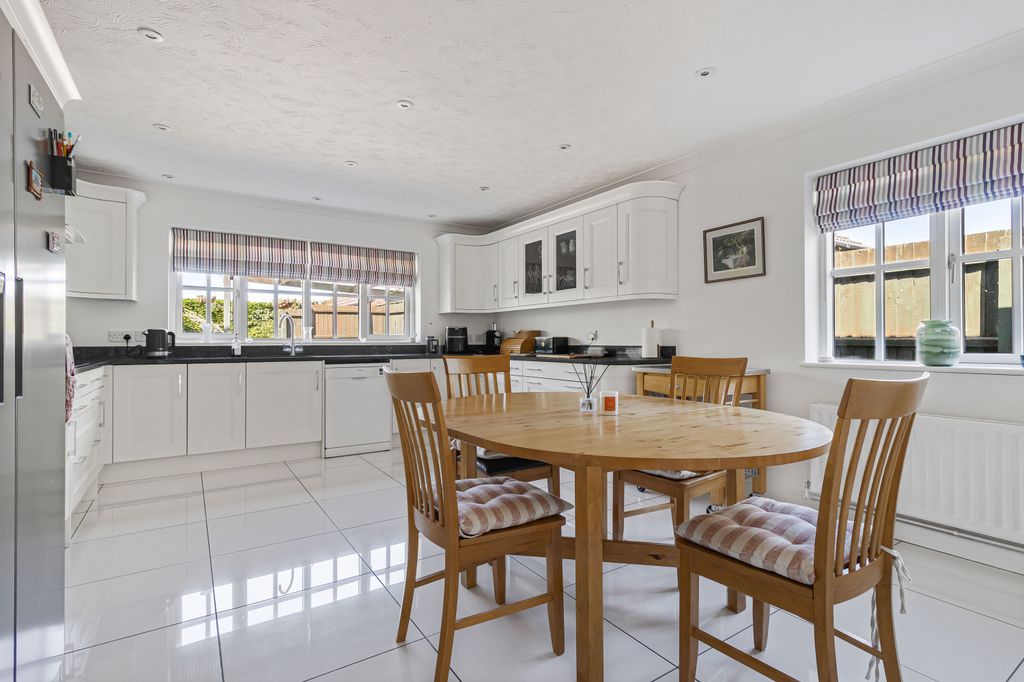 Property photo 3 of 30 3178188