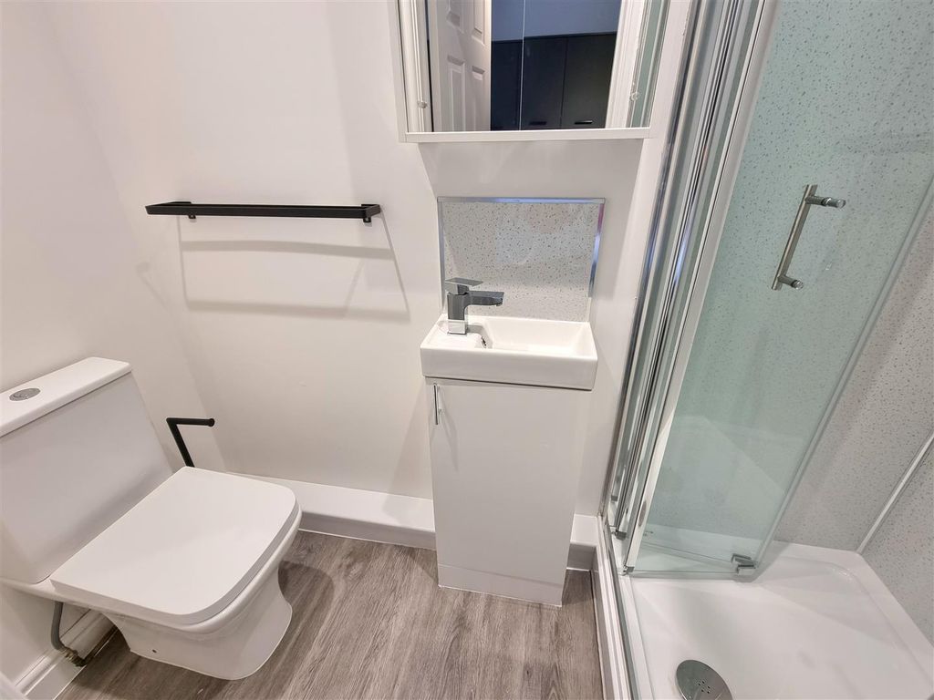Property photo 2 of 7 31 R2.Jpg