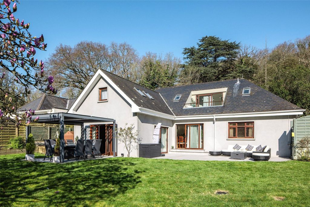 Property photo 1 of 17 Main