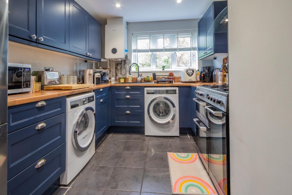 Property photo 2 of 23 Kitchen.Jpg