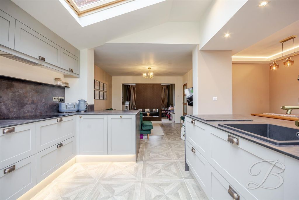 Property photo 3 of 44 Ccltd-4.Jpg