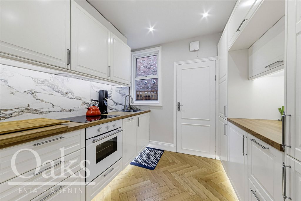 Property photo 3 of 8 Picture No. 05