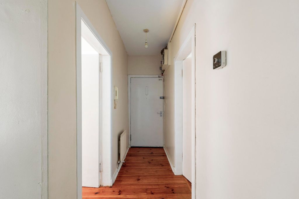Property photo 3 of 19 Hallway