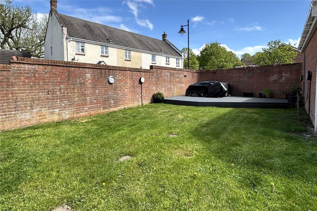 Property photo 3 of 26 Picture No. 31