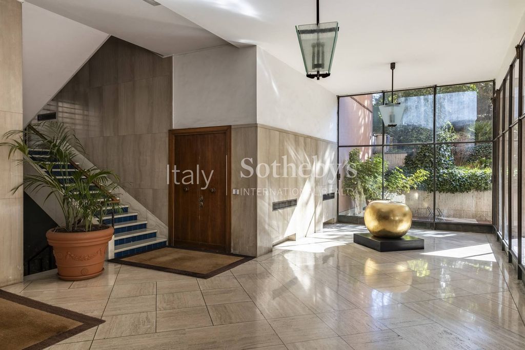 Property photo 2 of 28